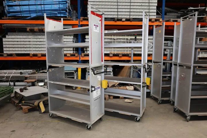 2 x Kommissionierwagen